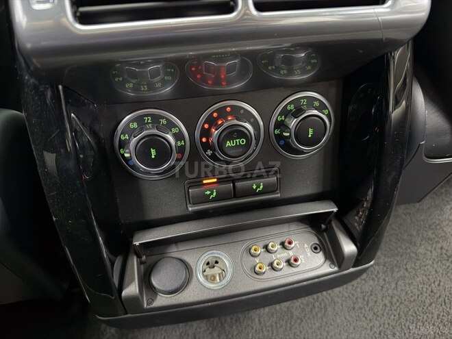 Land Rover Range Rover 2010, 244,000 km - 5.0 l - Bakı