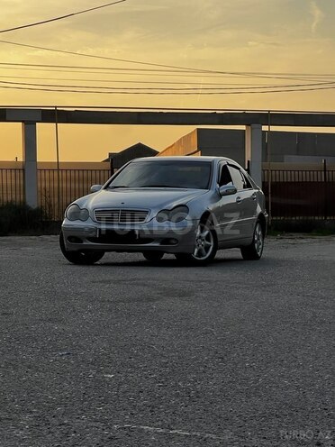 Mercedes C 240 2002, 352,412 km - 2.6 l - Bakı