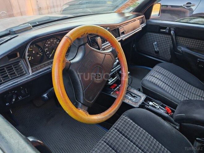 Mercedes 190 1993, 300,000 km - 2.2 л - Bakı