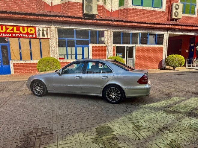 Mercedes E 320 2005, 245,000 km - 3.2 л - Masallı