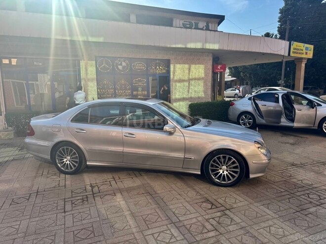 Mercedes E 320 2005, 245,000 km - 3.2 л - Masallı