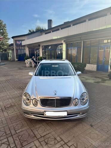 Mercedes E 320 2005, 245,000 km - 3.2 л - Masallı