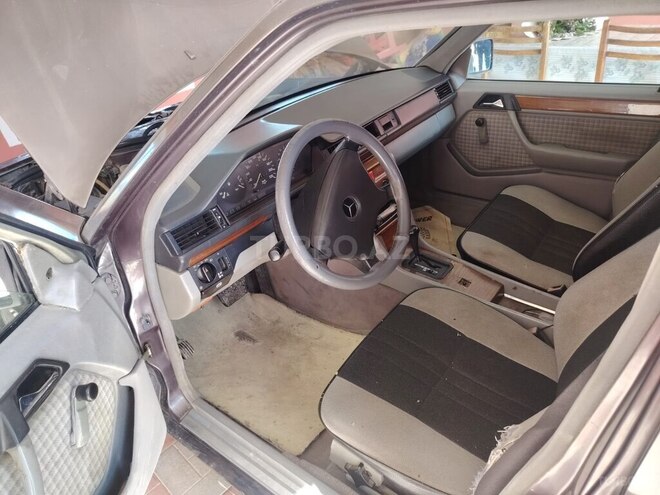 Mercedes 200 E 1992, 218,000 km - 2.0 l - Goranboy
