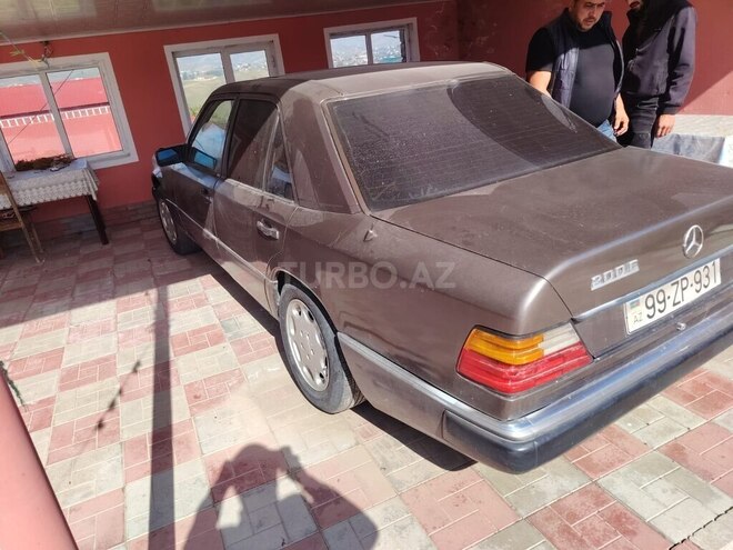 Mercedes 200 E 1992, 218,000 km - 2.0 l - Goranboy