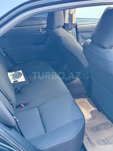 Toyota Corolla 2015, 208,000 km - 1.4 л - Bakı