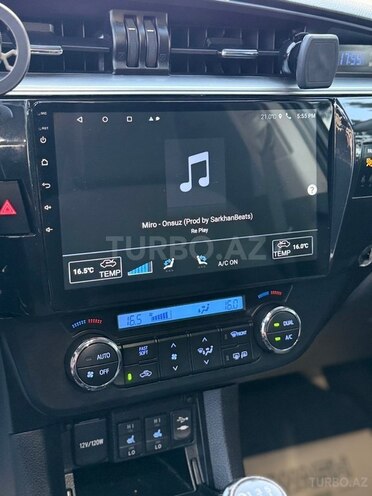 Toyota Corolla 2015, 208,000 km - 1.4 л - Bakı