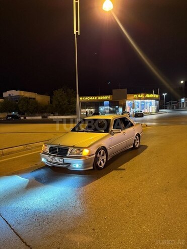 Mercedes C 180 1998, 300,000 km - 1.8 l - Xaçmaz