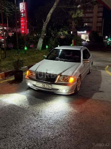 Mercedes C 180 1998, 300,000 km - 1.8 l - Xaçmaz