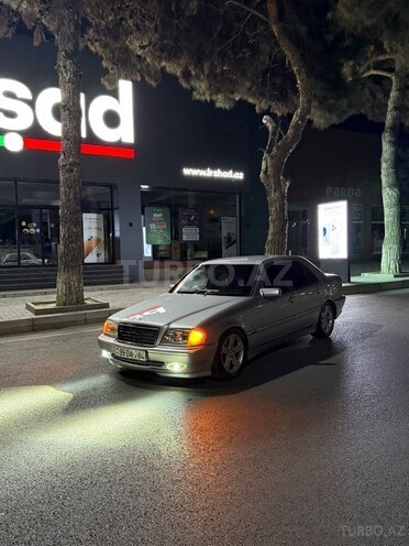 Mercedes C 180 1998, 300,000 km - 1.8 l - Xaçmaz