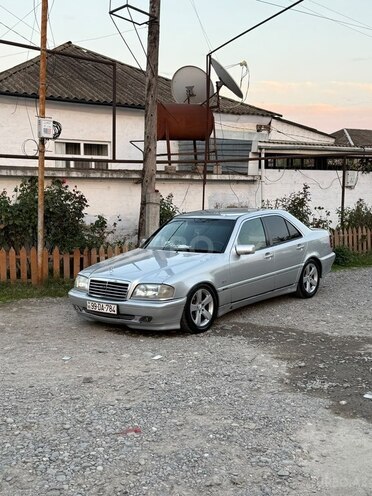 Mercedes C 180 1998, 300,000 km - 1.8 l - Xaçmaz