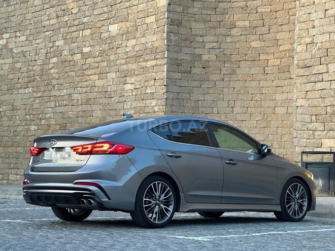 Hyundai Elantra 2016, 127,585 km - 1.6 l - Bakı