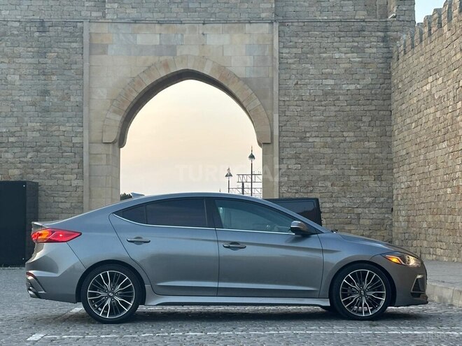 Hyundai Elantra 2016, 127,585 km - 1.6 l - Bakı