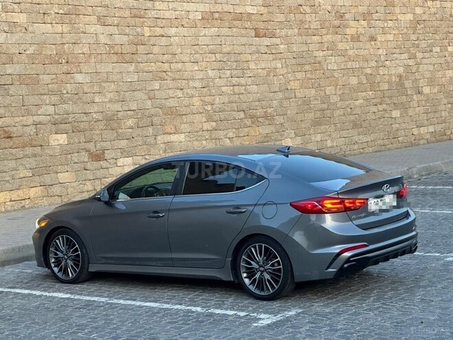 Hyundai Elantra 2016, 127,585 km - 1.6 l - Bakı