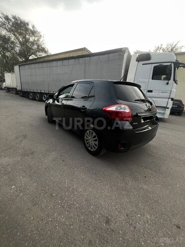 Toyota Auris 2010, 214,523 km - 1.4 л - Bakı