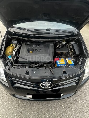 Toyota Auris 2010, 214,523 km - 1.4 л - Bakı