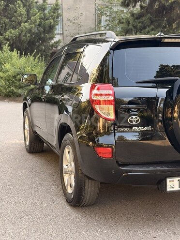 Toyota RAV4 2010, 211,000 km - 2.0 l - Bakı