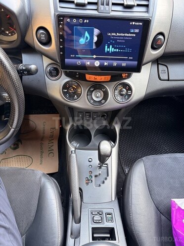 Toyota RAV4 2010, 211,000 km - 2.0 l - Bakı
