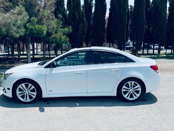 Chevrolet Cruze 2011, 204,000 km - 1.4 l - Qəbələ