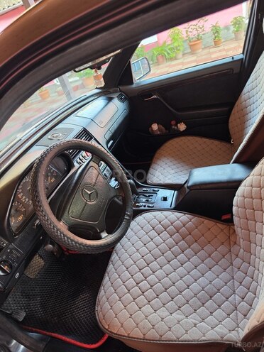 Mercedes C 280 1996, 392,000 km - 2.8 l - Masallı
