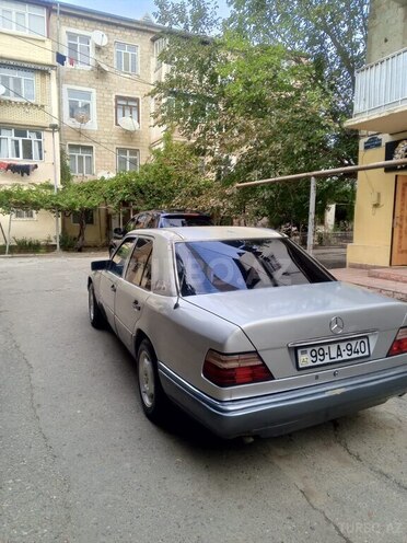 Mercedes 200 E 1994, 250,000 km - 2.0 l - Şirvan