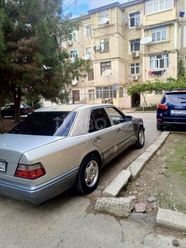 Mercedes 200 E 1994, 250,000 km - 2.0 l - Şirvan