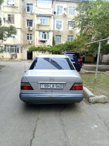 Mercedes 200 E 1994, 250,000 km - 2.0 l - Şirvan