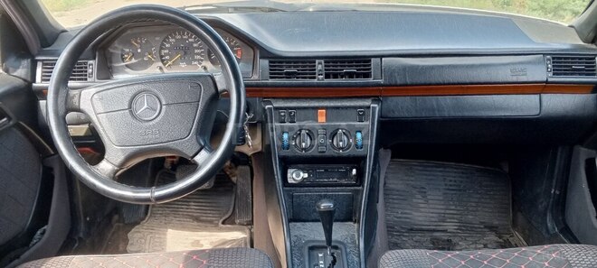 Mercedes 200 E 1994, 250,000 km - 2.0 l - Şirvan
