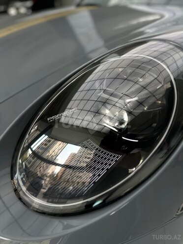 Porsche  2024, 11,642 km - 4.0 l - Bakı