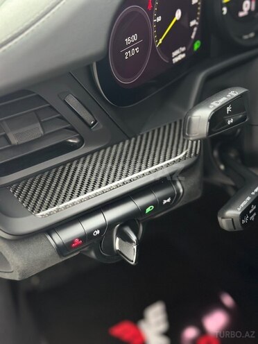 Porsche  2024, 11,642 km - 4.0 l - Bakı