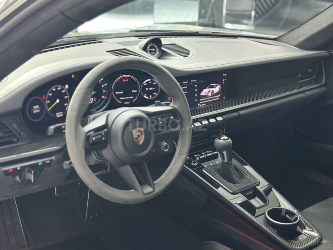 Porsche  2024, 11,642 km - 4.0 l - Bakı