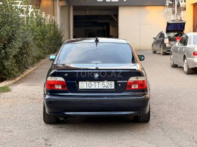 BMW 528 1999, 284,000 km - 2.8 l - Bakı