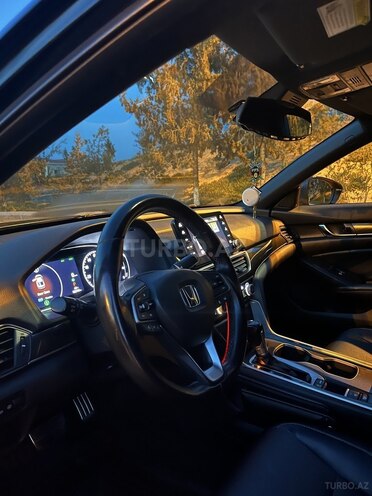 Honda Accord 2018, 182,000 km - 2.0 l - Şirvan