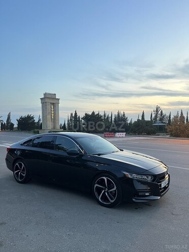 Honda Accord 2018, 182,000 km - 2.0 l - Şirvan