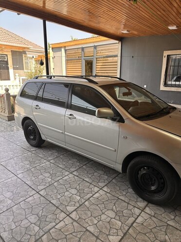 Toyota Corolla 2007, 235,000 km - 1.4 l - Bakı