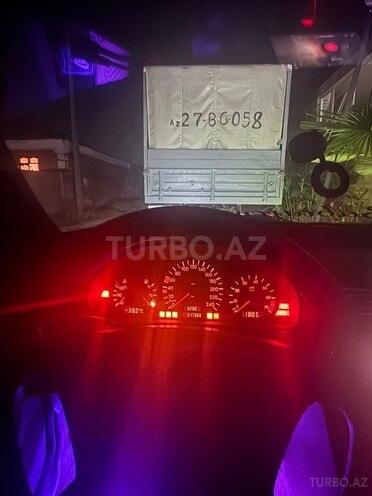 Mercedes C 180 1998, 300,000 km - 1.8 l - Xaçmaz