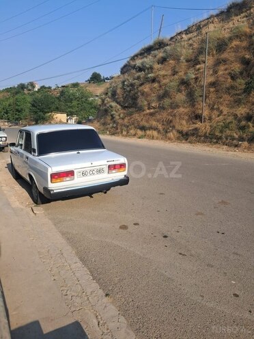 LADA (VAZ) 2107 2003, 300,000 km - 1.6 l - 