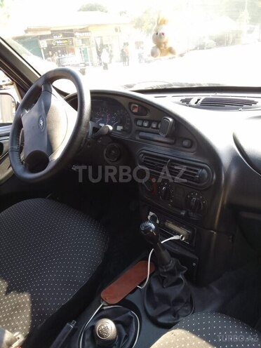 Chevrolet Niva 2007, 250,000 km - 1.8 l - Astara