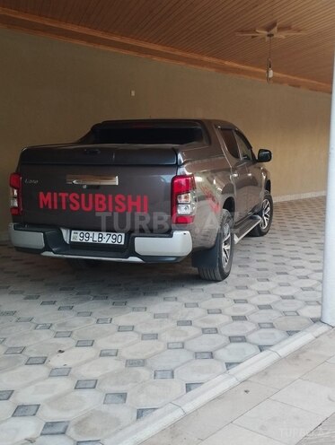 Mitsubishi L200 2022, 91,000 km - 2.4 l - Qazax