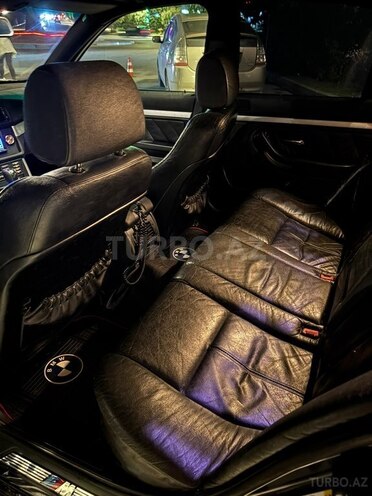BMW 528 2000, 367,000 km - 2.8 l - Sumqayıt