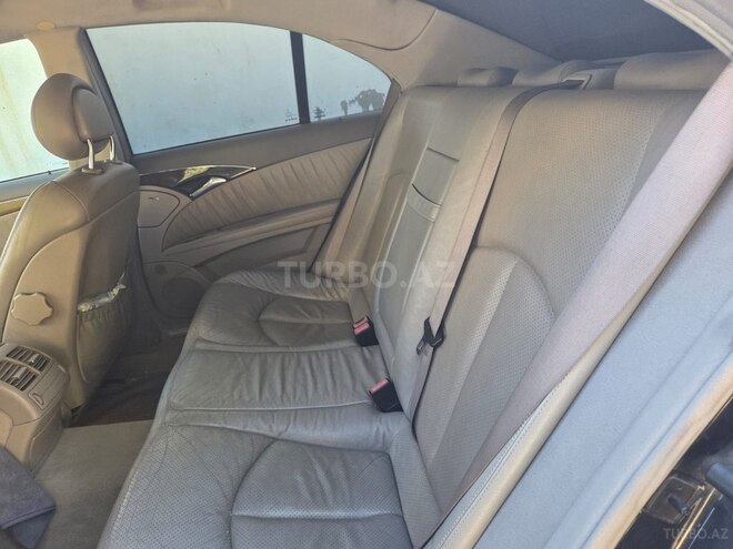 Mercedes E 270 2002, 429,300 km - 2.7 l - Bakı
