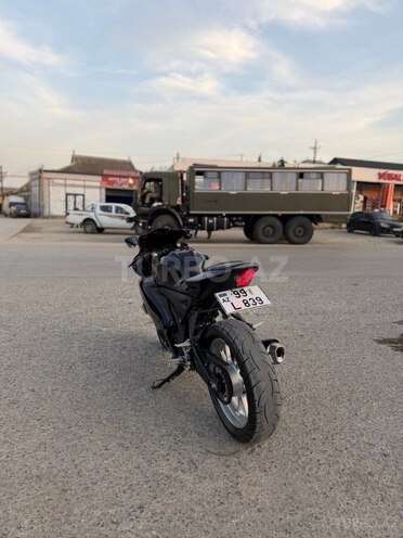 Yamaha R15 V4 2023, 8,000 km - 0.2 l - Bakı