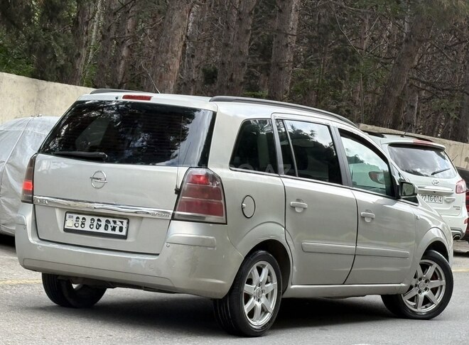 Opel Zafira 2006, 245,000 km - 1.9 л - Bakı