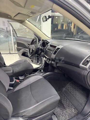 Mitsubishi Outlander 2012, 302,000 km - 2.4 l - Bakı