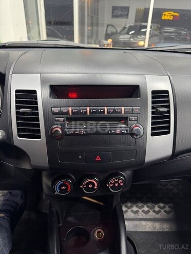 Mitsubishi Outlander 2012, 302,000 km - 2.4 l - Bakı