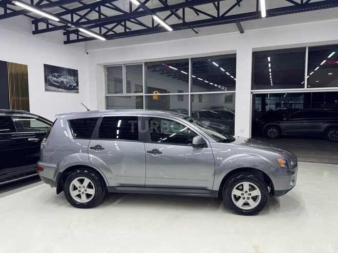 Mitsubishi Outlander 2012, 302,000 km - 2.4 l - Bakı
