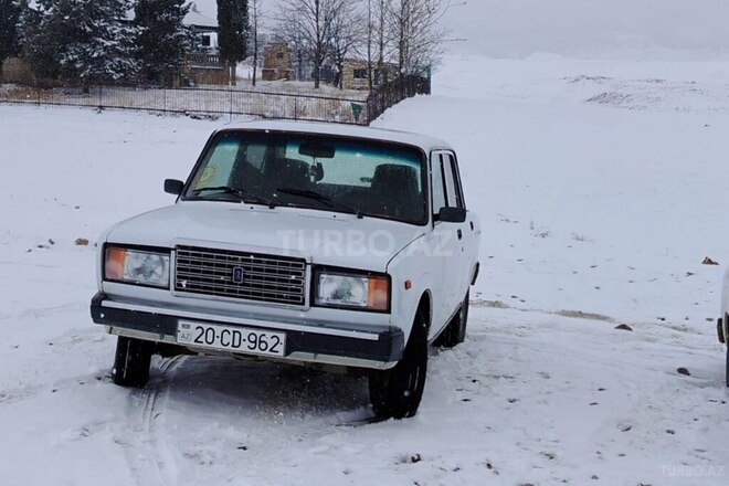 LADA (VAZ) 2107 2005, 120,000 km - 1.6 l - Qazax