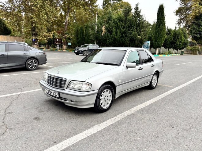 Mercedes C 180 2000, 292,000 km - 1.8 l - Göyçay
