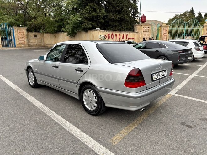 Mercedes C 180 2000, 292,000 km - 1.8 l - Göyçay