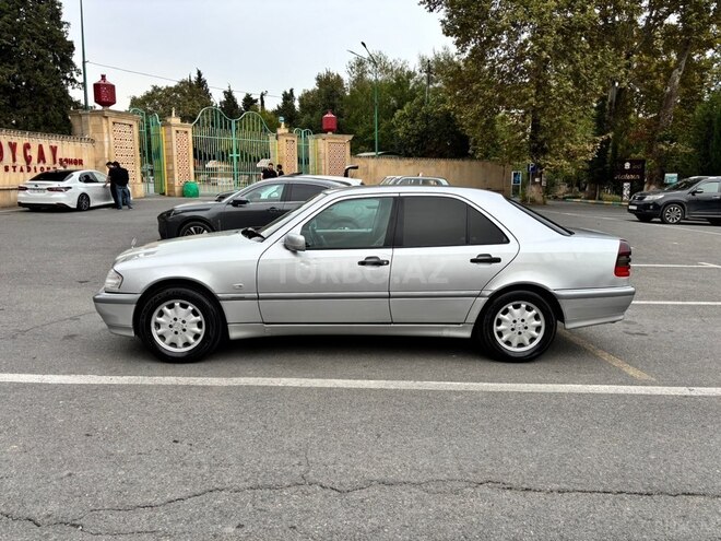 Mercedes C 180 2000, 292,000 km - 1.8 l - Göyçay