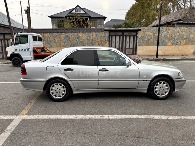 Mercedes C 180 2000, 292,000 km - 1.8 l - Göyçay